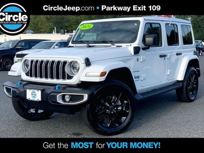 Certified 2024 Jeep Wrangler Unlimited Sahara w/ Technology Group