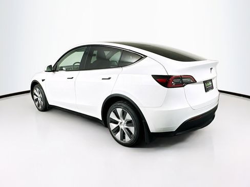 Used 2023 Tesla Model Y Long Range image 5