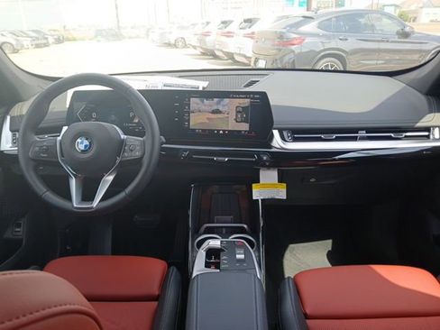 New 2025 BMW X1 xDrive28i w/ Technology Package image 13