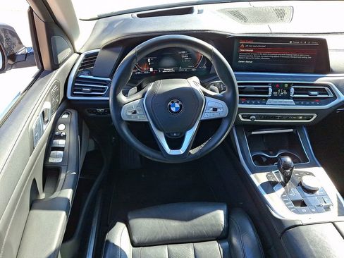 Used 2022 BMW X7 xDrive40i w/ Premium Package image 13