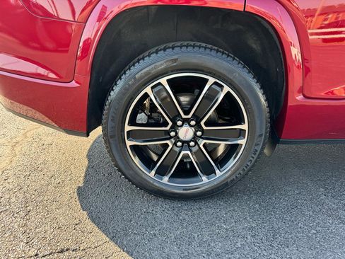 Used 2019 GMC Acadia Denali w/ Technology Package image 10