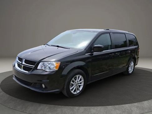 Used 2020 Dodge Grand Caravan SXT FWD image 4