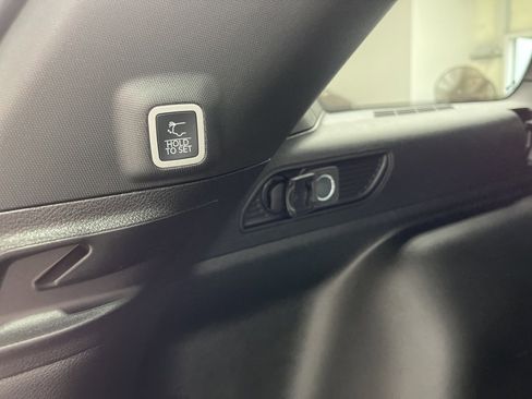 New 2025 Jeep Grand Cherokee Altitude image 26