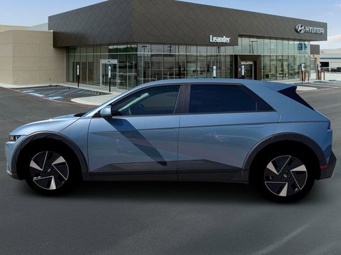 New 2026 Hyundai Ioniq 5 SEL RWD image 3