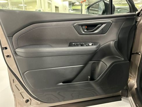 Used 2025 Subaru Forester Premium AWD/4WD image 9