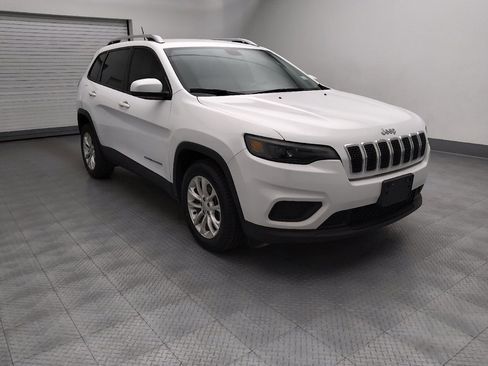 Used 2020 Jeep Cherokee Latitude w/ Cold Weather Group FWD image 13