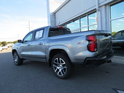 Used 2024 Chevrolet Colorado Z71 w/ Z71 Convenience Package 2 AWD/4WD image 6