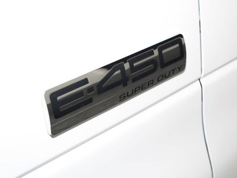Used 2022 Ford E-450 and Econoline 450 Super Duty RWD image 6