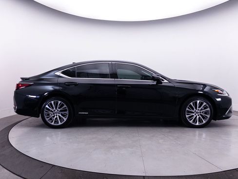 Used 2020 Lexus ES 300h w/ Premium Package FWD image 47