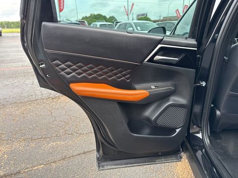 Used 2022 Mitsubishi Outlander SEL AWD/4WD image 35