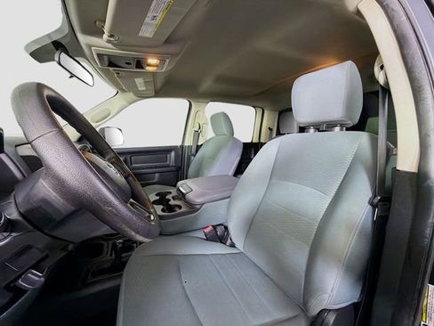 Used 2017 RAM 2500 Tradesman w/ Chrome Appearance Group image 11