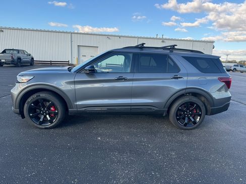 Used 2022 Ford Explorer ST w/ ST Street Pack image 2