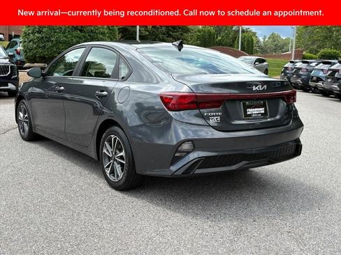 Certified 2024 Kia Forte LXS FWD image 4