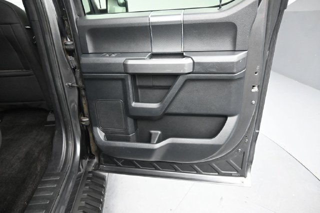 Certified 2018 Ford F150 XLT w/ Equipment Group 302A Luxury AWD/4WD image 27