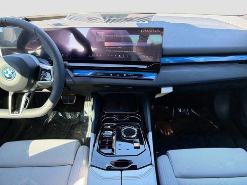 New 2026 BMW 550e xDrive w/ Executive Package AWD/4WD image 20