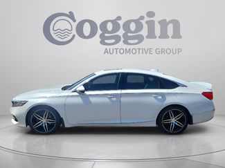 Used 2022 Honda Accord Touring video 2