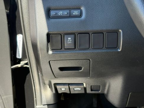 Used 2017 Nissan Murano SV AWD/4WD image 19