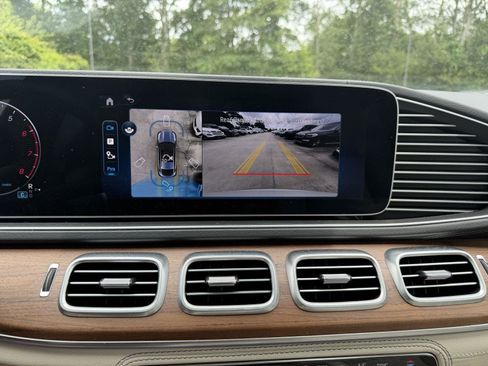 Used 2025 Mercedes-Benz GLE 450 4MATIC Coupe image 13