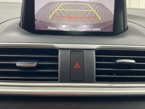 Used 2018 MAZDA MAZDA3 Sport image 14