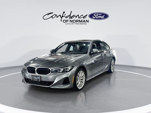 Used 2023 BMW 330i Sedan image 3