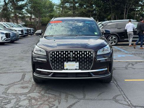 Used 2023 Lincoln Corsair Reserve w/ Equipment Group 201A AWD/4WD image 2