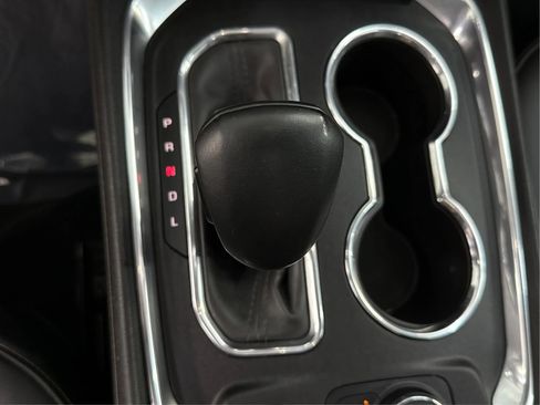 Used 2023 Chevrolet Traverse LT w/ LT Premium Package AWD/4WD image 47