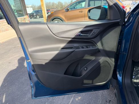 Used 2020 Chevrolet Equinox LT image 13