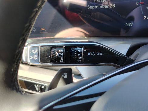 New 2026 Cadillac Vistiq Sport w/ LPO, Floor Liner Package image 18