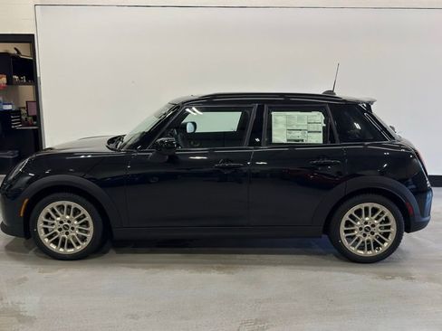 New 2026 MINI Cooper S image 2