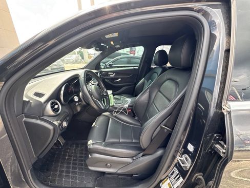 Used 2022 Mercedes-Benz GLC 300 4MATIC image 8
