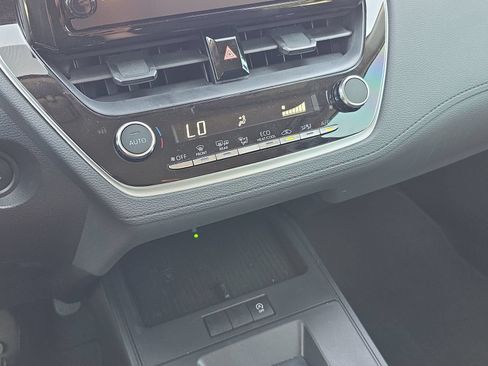Used 2026 Toyota Corolla Cross LE FWD image 21