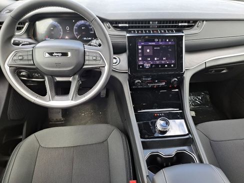 New 2026 Jeep Grand Cherokee Laredo image 18