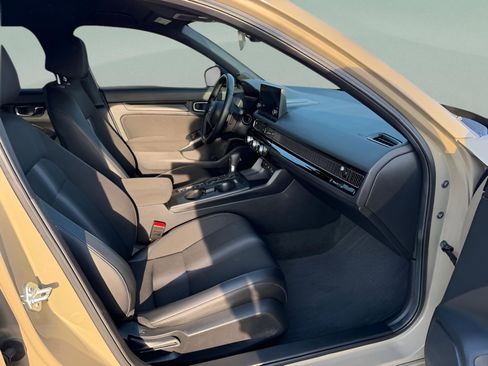 Used 2025 Honda Civic Sport image 9