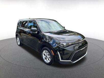 Used 2025 Kia Soul LX w/ LX Technology Package