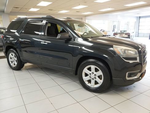 Used 2013 GMC Acadia SLE image 16