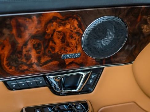 Used 2017 Jaguar XJ L Portfolio image 53