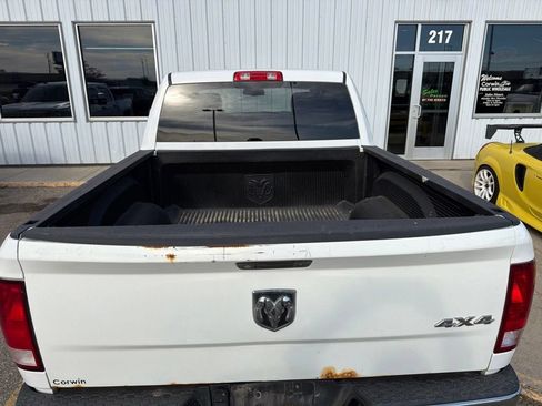 Used 2014 RAM 1500 ST w/ SXT Appearance Group AWD/4WD image 19
