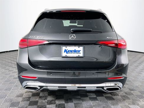 Certified 2025 Mercedes-Benz GLC 300 4MATIC image 5