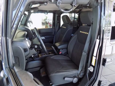 Used 2014 Jeep Wrangler Unlimited Sahara w/ Connectivity Group image 23