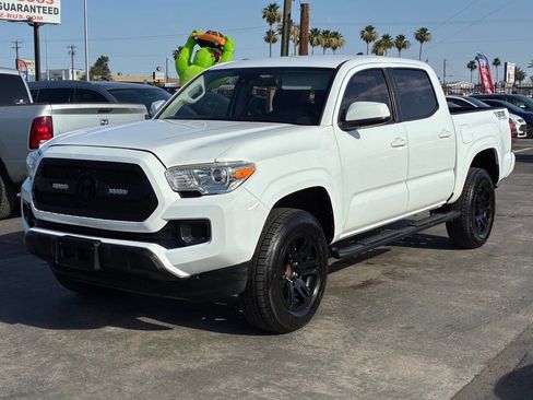 Used 2018 Toyota Tacoma SR w/ SR Convenience Package RWD image 2