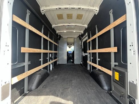 Used 2022 Ford E-Transit 148 High Roof w/ Load Area Protection Package RWD image 6