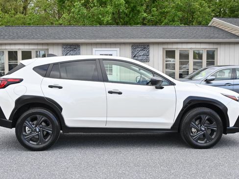 Used 2024 Subaru Crosstrek 2.0i AWD/4WD image 10