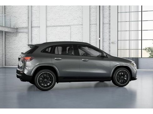 New 2026 Mercedes-Benz GLA 35 AMG 4MATIC image 18