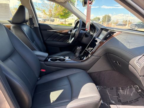 Used 2018 INFINITI Q50 Luxe w/ Essential Package (3.0T Luxe) AWD/4WD image 32