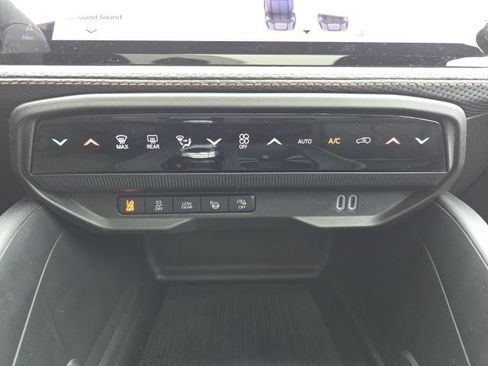 New 2026 Jeep Cherokee Overland w/ Advanced Pro Tech Group AWD/4WD image 23