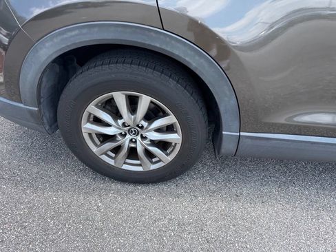 Used 2018 MAZDA CX-9 Touring w/ Touring Premium Package FWD image 5