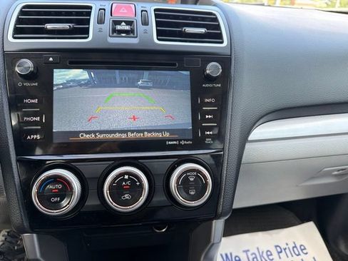 Used 2018 Subaru Forester 2.5i Premium AWD/4WD image 18