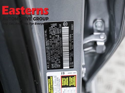 Used 2025 Toyota Camry LE image 34