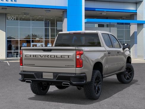 New 2026 Chevrolet Silverado 1500 Custom Trail Boss w/ LPO, Dark Essentials Package AWD/4WD image 4