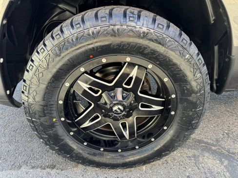 Used 2015 RAM 1500 Express AWD/4WD image 15